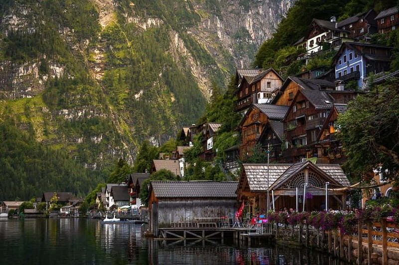 Salzburg – A City of History, Hallstatt – A Place of Legends - Key points at a glance