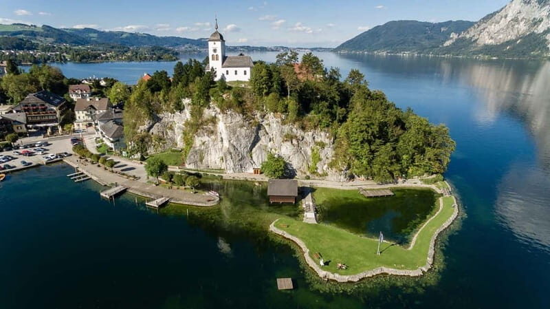 Salzburg – A City of History, Hallstatt – A Place of Legends - How the Hallstatt lakeshore stop actually feels (and what to do there)