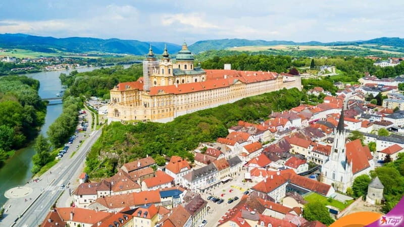 Salzburg – A City of History, Hallstatt – A Place of Legends - Optional Traunkirchen: the extra lake stop you might get (and why it disappears in winter)