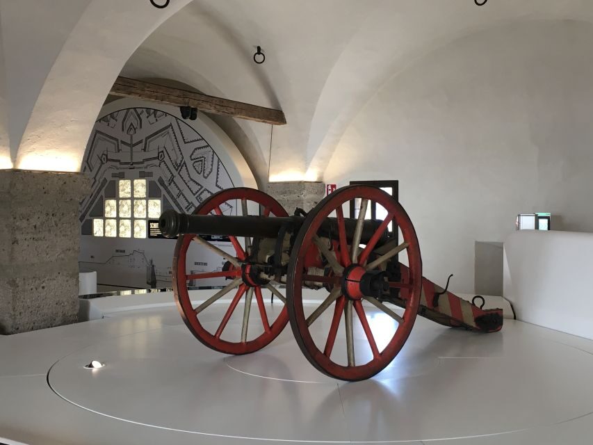 Salzburg: Hohensalzburg Fortress Admission Ticket - Planning Your Visit Day: Shoes, Timing, and Staying Comfortable