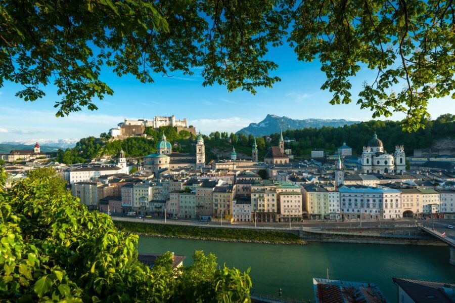 Salzburg: Hop-on Hop-off City Tour - The Yellow Line: how the route fits first-time Salzburg days