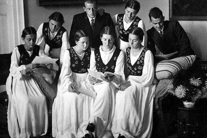 Salzburg Introduction Private Walking Tour - Mozart’s Salzburg beyond music: medicine, salt trade, and Sound of Music links