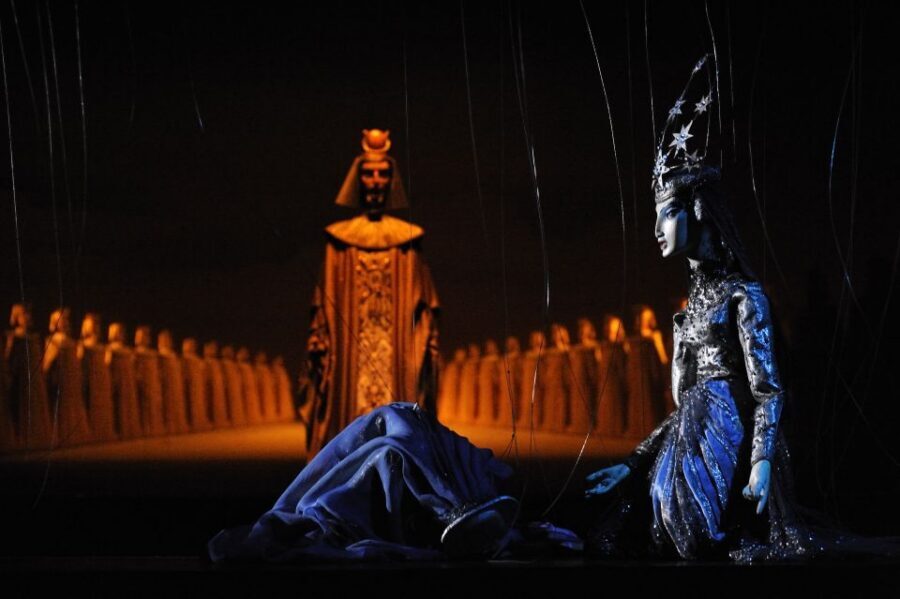 Salzburg: The Magic Flute at Marionette Theater Ticket - Who should book the puppet Magic Flute, and who might hesitate