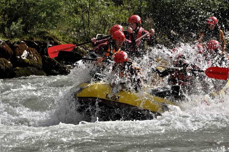 Salzburg: White Water Rafting on the Salzach River - Group Size and Boat Layout: Teamwork Without Feeling Crowded