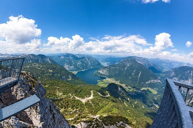 Salzkammergut and Hallstatt Private Full-Day Tour from Salzburg - Rosewood Schloss Fuschl: a 10-minute lake moment with castle views