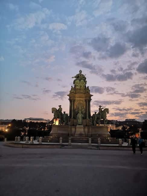 Scandals, affaires & anecdotes in Vienna - Key Highlights You’ll Feel on the Walk