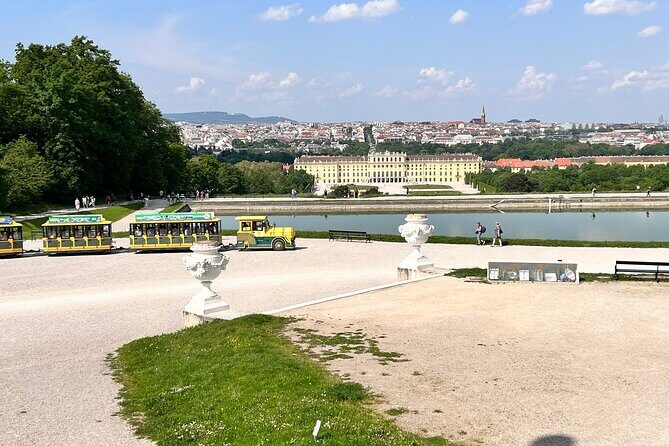 Schönbrunn Palace and Garden Tour - The gold decoration isn’t the only showpiece: galleries, carousel, ceremonies
