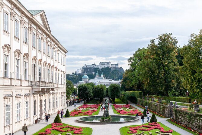 Self-Guided Tour of Salzburg: Stories, Photo Spots & Desserts - What to watch for before you start walking
