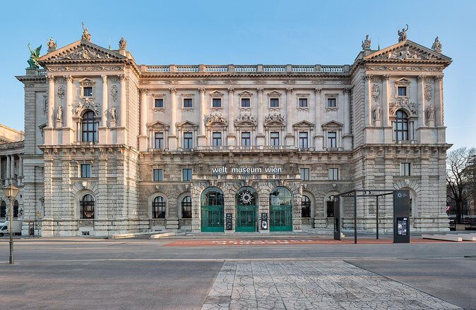 Skip the Line: Weltmuseum Wien Ticket - How to spend your 2 hours without feeling rushed