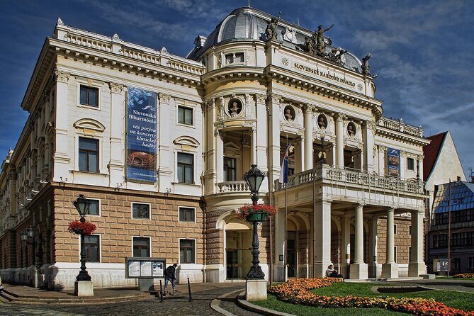 Small Group Half Day Tour from Vienna to Bratislava - Guides vs. Driver: Why That Choice Changes the Day