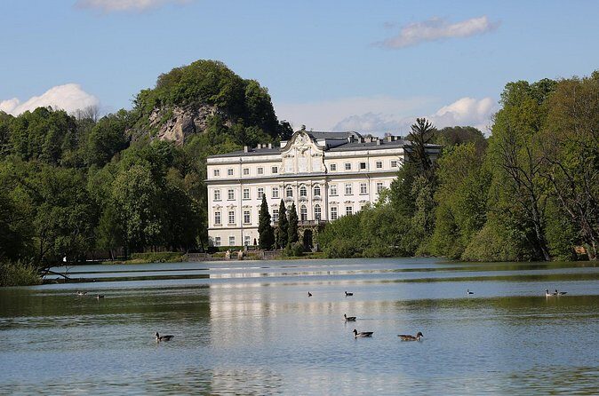 Sound of Music Tour with Edelweiss Cooking Class in Salzburg - Guides, Group Size, and the Bus-View Trade-Off