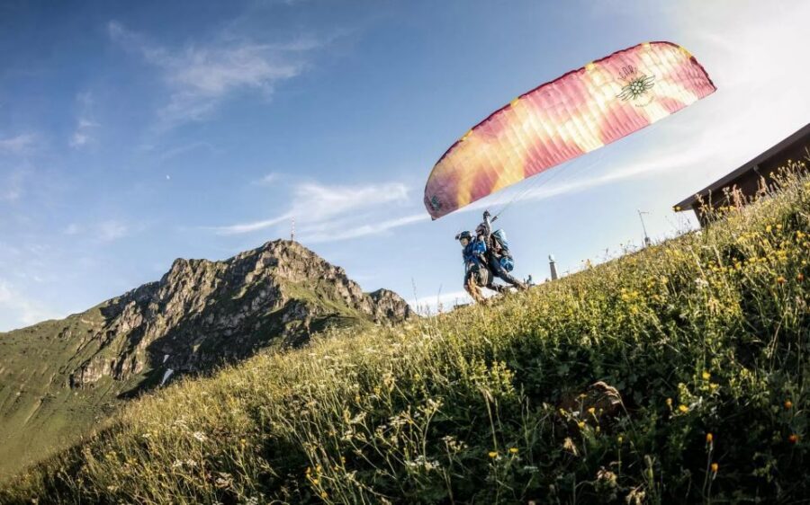St Johann in Tirol: Tandem Paragliding - From Gondola to Sky: How the Experience Really Flows