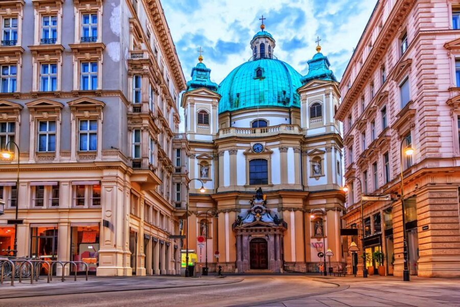 St Stephen's Cathedral Vienna Old Town Walking Tour - Getting there and meeting point: Stephansplatz, then straight to the action