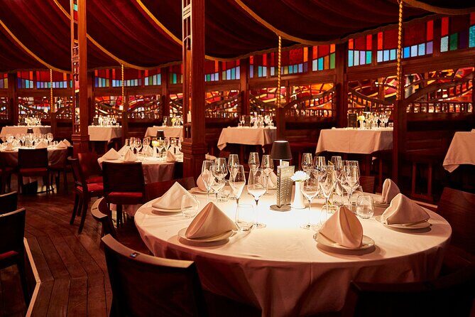 Strauss Dinner Show - Who should book this, and who should pause first?