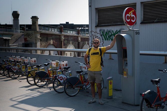 Street Art Tour in Vienna - Street art in Vienna, but taught like a real story