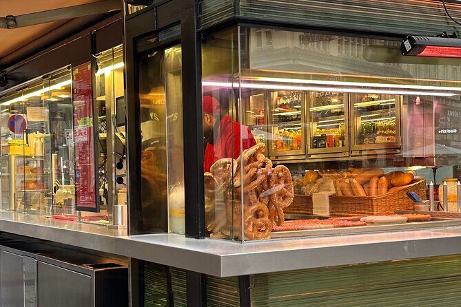 Taste Vienna: A Full Meal Walking Food Tour by Do Eat Better - A full-meal walking loop through Vienna’s food center