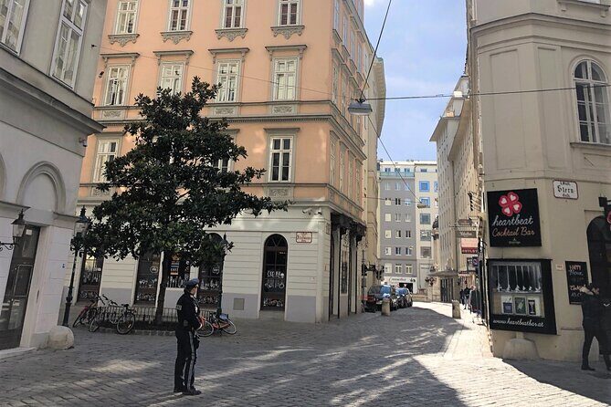 The Cultural Heritage of Jewish Vienna walking tour - The oldest synagogue: history you can point to