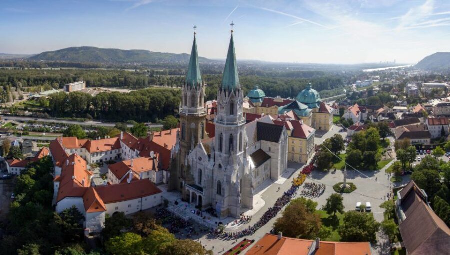 Ticket to Klosterneuburg Abbey - Meeting point and pacing: how to plan your day without stress