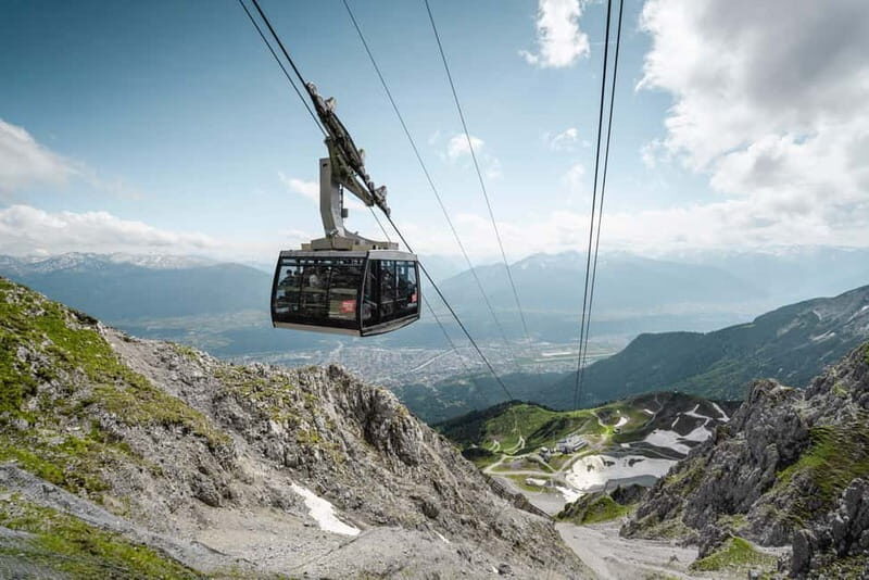 Top of Innsbruck: Roundtrip Cable Car Ticket - Getting Up Fast from Innsbruck Old Town to Hungerburg (560 m)