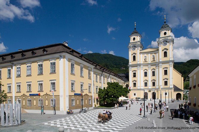 Viator Exclusive: 'The Sound of Music' Private Tour - Mirabell Gardens and the Do-Re-Mi finale back in Salzburg
