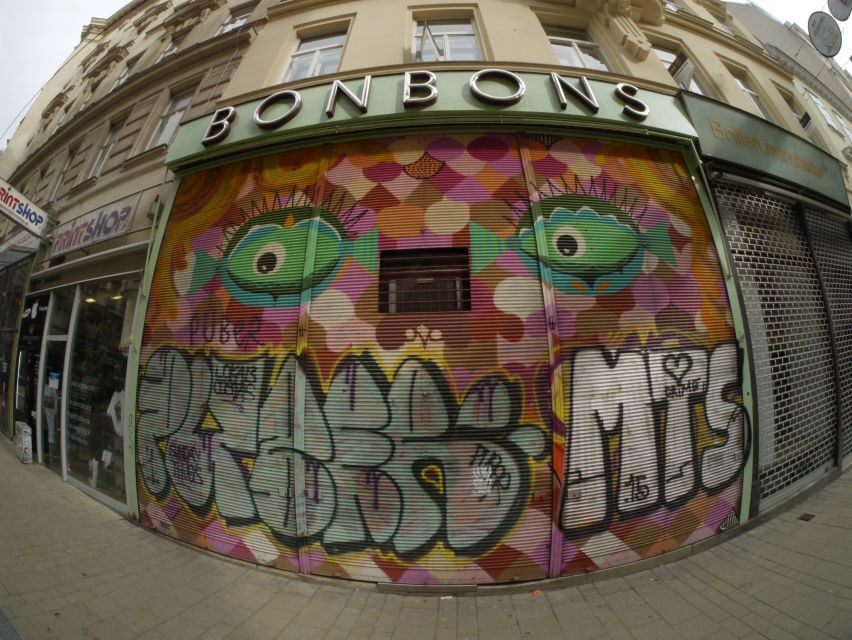 Vienna: 2-Hour Street Art Tour - Route 1: Gumpendorferstraße and a Contemporary Stop for a Drink