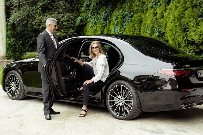 Vienna Airport Transfers From Vienna City With Private Driver - Who This Transfer Fits Best