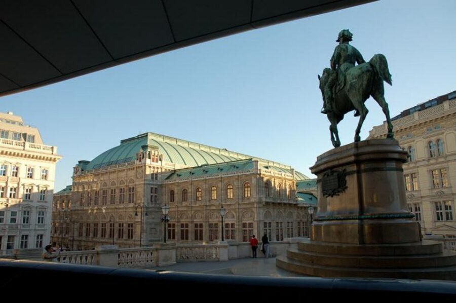 Vienna and Skip-the-Line Schönbrunn Palace Private Tour - Ringstraße First: Imperial Vienna Without the Transit Hassle
