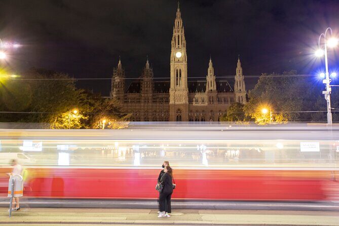 Vienna at night! Private photo tour of Vienna's most beautiful buildings - Why Vienna at night is so good for photos