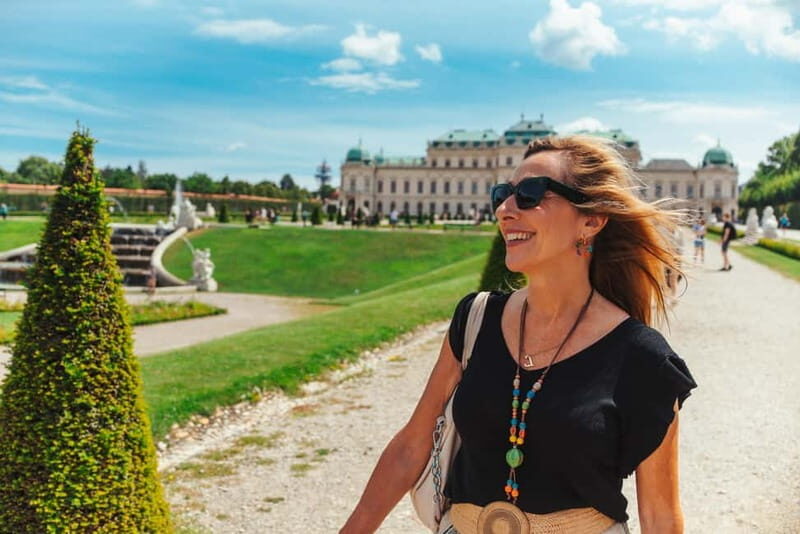 Vienna: Belvedere Palace & Garden Skip-the-Line Guided Tour - Inside Belvedere Palace: Baroque splendor in full costume
