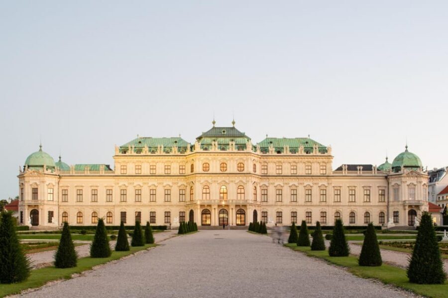 Vienna: Belvedere Palace Skip-the-Line Tour - Monet, van Gogh, and Schiele: why this collection feels like a timeline