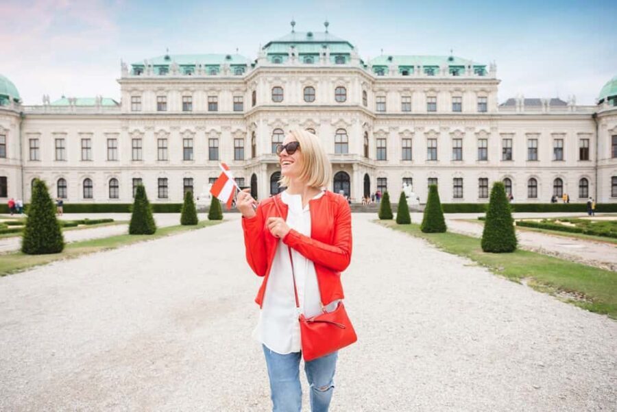 Vienna Belvedere Palace Skip-the-line Tour & Official Guide - Inside Belvedere Palace: 90 minutes that move from power to paintings