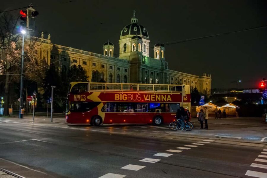 Vienna: Big Bus Evening Sightseeing Bus Tour with Live Guide - Hofburg to City Hall: what you’re actually seeing from the bus window