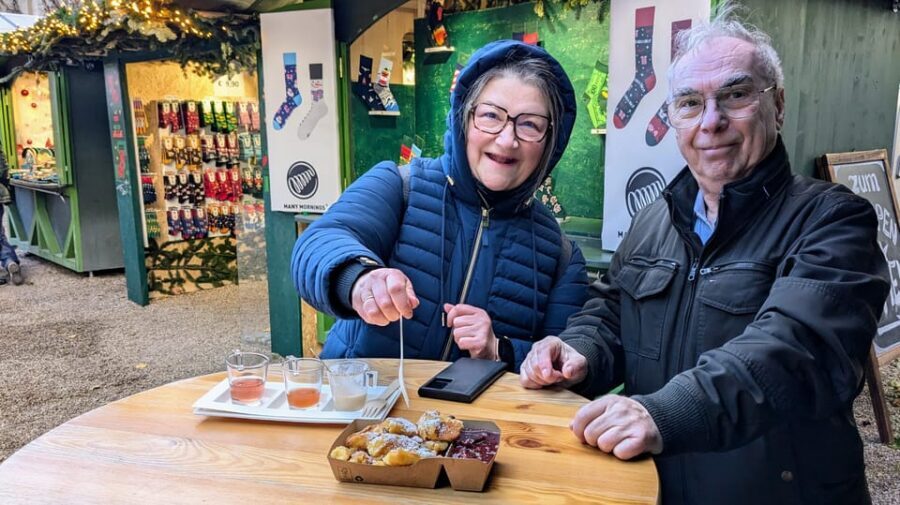 Vienna: Christmas Market Food and Drinks Tour - How long is enough? Timing for a 3–4 hour tasting tour