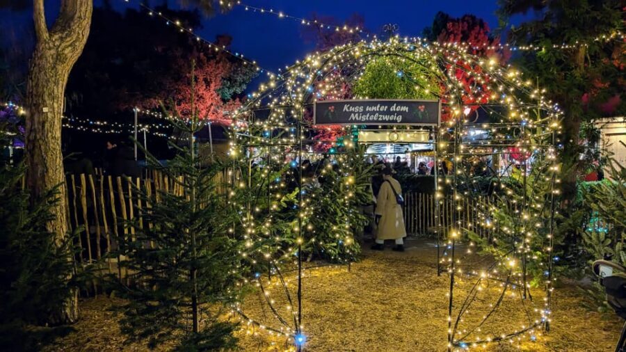 Vienna: Christmas Market Food and Drinks Tour - Price and value: does $140 make sense?