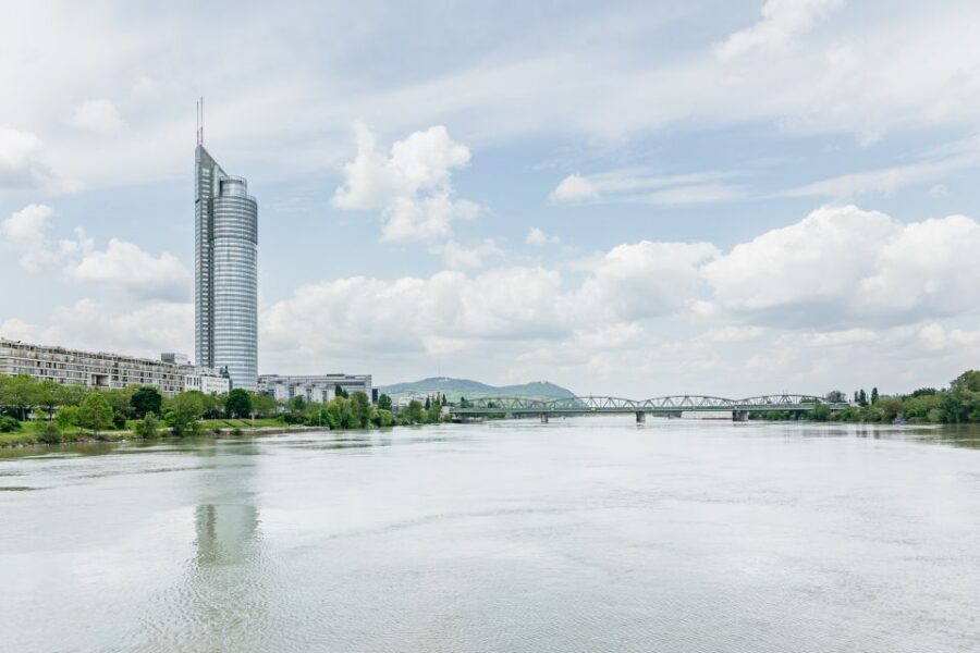 Vienna: City Cruise with Optional Lunch - Lunch on the Danube Canal: Roman Loos Style and Wiener Schnitzel You Can Taste