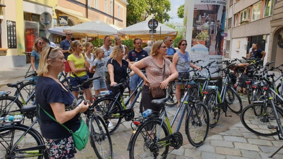 Vienna: City Highlights Guided Bike Tour - Getting oriented fast on Piaristengasse