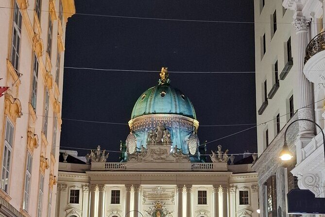 Vienna City Walk 3h - Unpacked & Hidden Places (DE/EN) - Meeting Point to Opera Finish: plan your route like a local