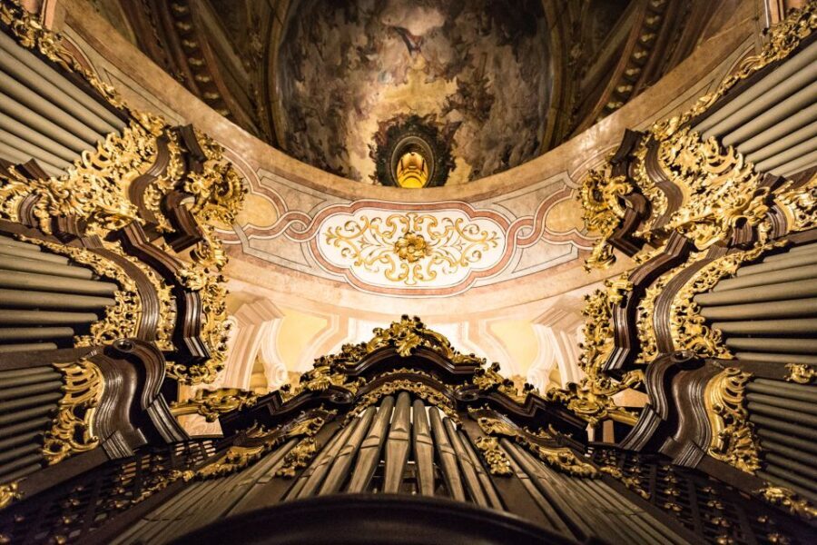 Vienna: Classic Ensemble Vienna in St. Peter's Church Ticket - Location and Meeting Point: Easy to Fit Into a Vienna Night