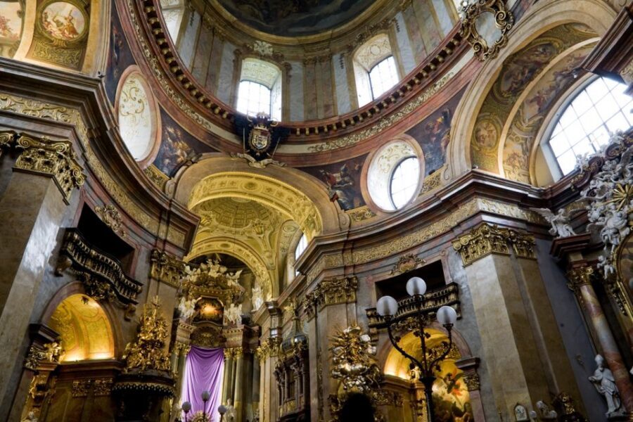 Vienna: Classic Ensemble Vienna in St. Peter's Church Ticket - Rules and Expectations: What to Wear and What Not to Do