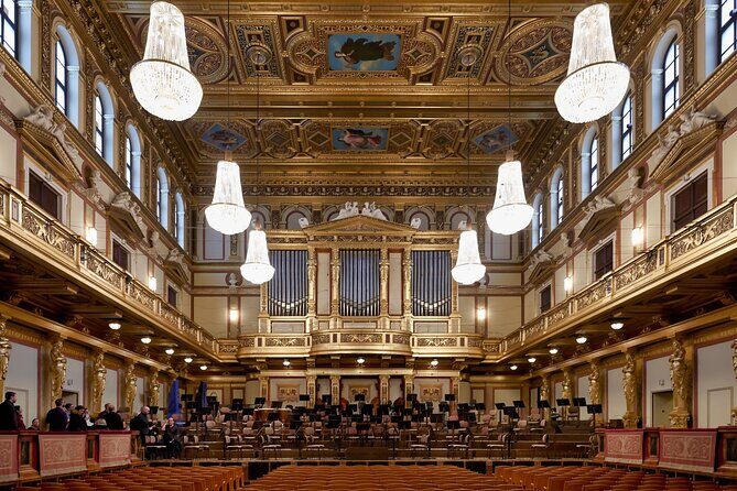 Vienna: Classical Music Concert in the World-Famous Musikverein - What happens inside during the interval