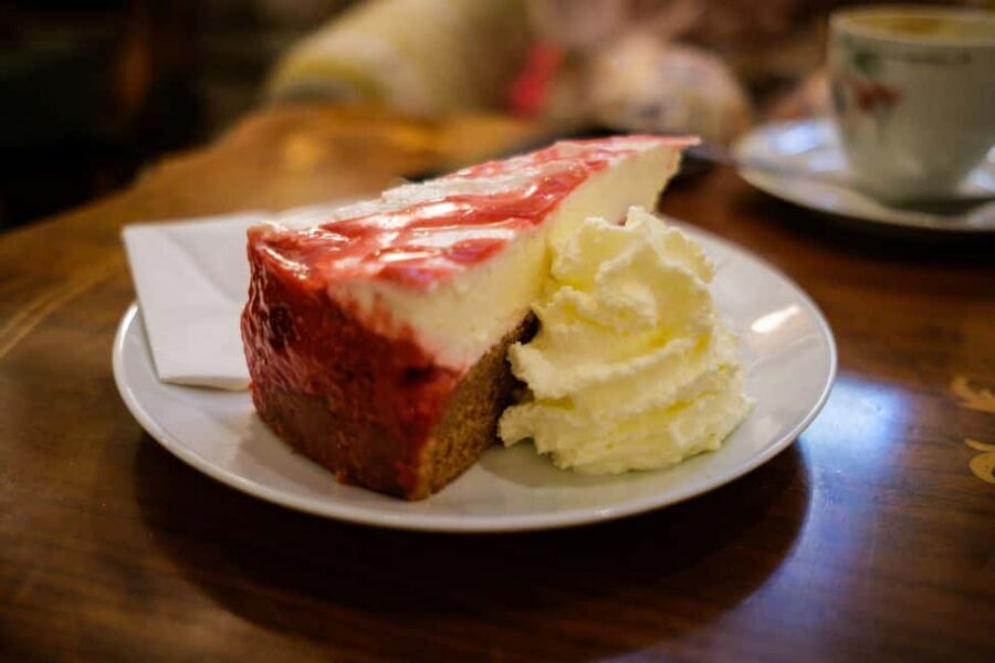 Vienna Coffee and Cake Tour: Sweets, Stories & Hidden Cafés - What you actually get for $156: enough food to feel satisfied