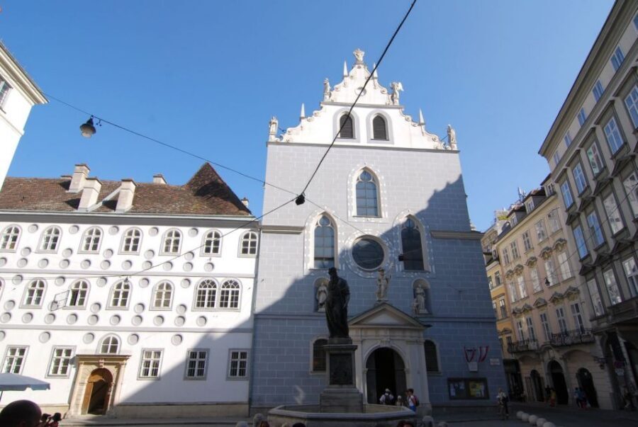 Vienna: Courtyards & Hidden Places Walking Tour - Blutgasse, Domgasse, Ballgasse, and the cow-playing house