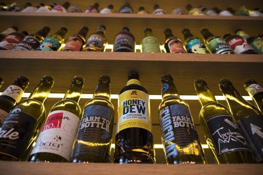 Vienna: Craft Beer Tasting Experience with Local Snacks - The group size, pub noise, and what to do about it