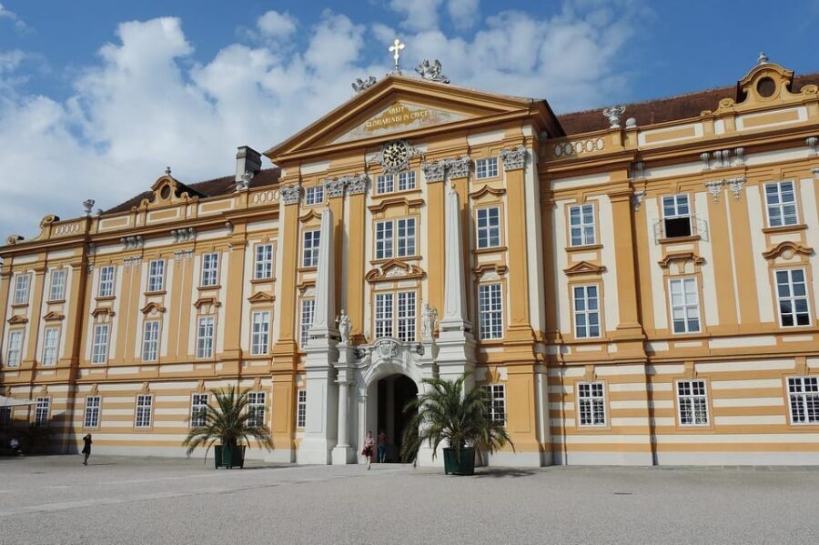 Vienna: Day Tour to Wachau Valley - Timing, Walking Comfort, and What to Bring