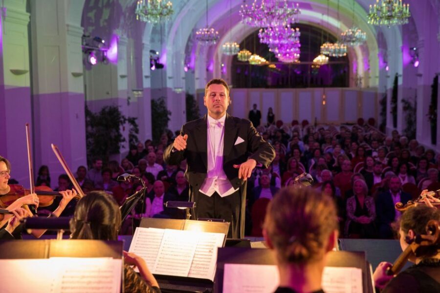 Vienna: Dinner & Concert at Schönbrunn Palace - Price and value at around $120 per person