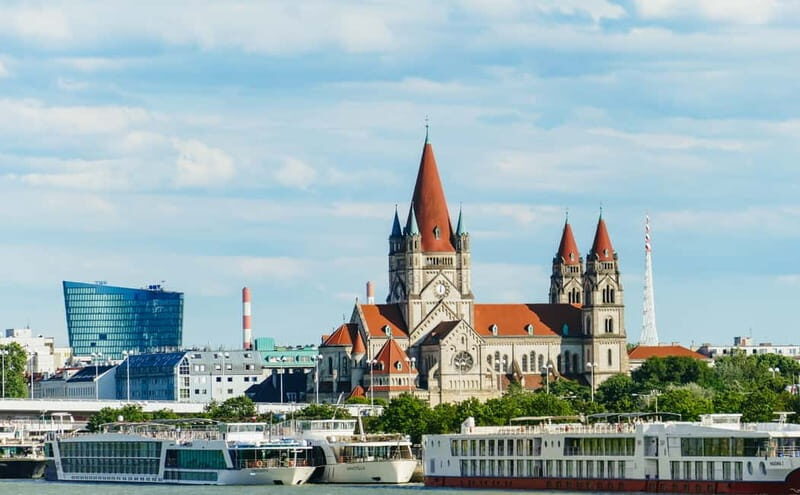 Vienna: EasyCityPass | City Card | Bus Metro Tram | Savings - Getting around Vienna without thinking about tickets
