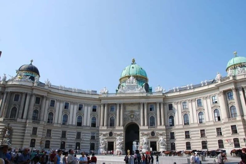 Vienna: Essential History Walking Tour - Quick take on this Vienna history walk