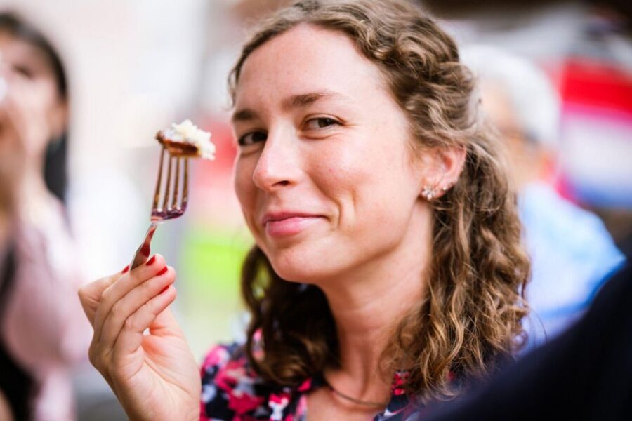 Vienna Food Tour: Dishes, Wine, Street Food & Culture - The transit lesson: how you leave with a skill, not just leftovers