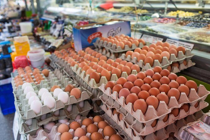 Vienna for Food Lovers: Cafés, Markets & Austrian Cuisine - Wurstelstand and lunch: the hearty Austrian meal that kills dinner plans