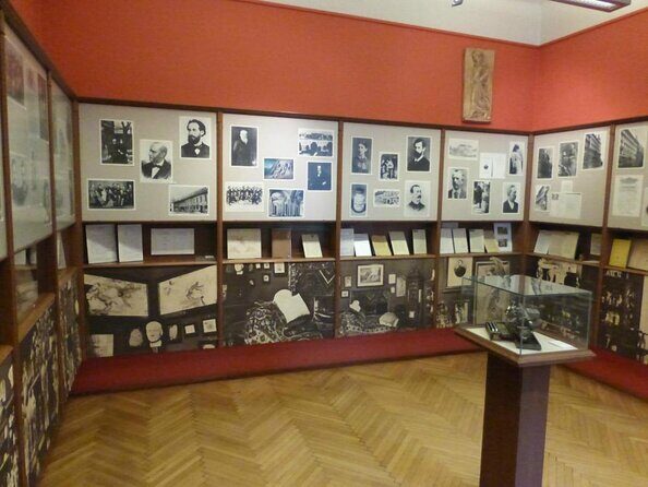 Vienna: Freud, Mozart & Beethoven Exploration Game - Where you begin: St. Stephen’s Cathedral to get your bearings fast